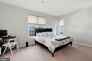 8932 Milford Haven Ct, Lorton, VA 22079 - Photo 9
