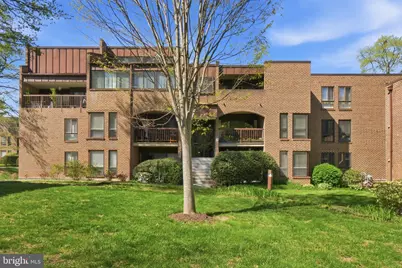 11228 Chestnut Grove Square #132, Reston, VA 20190 - Photo 3
