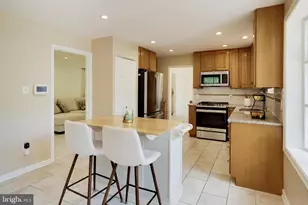 5510 Eastbourne Dr, Springfield, VA 22151 - Photo 7