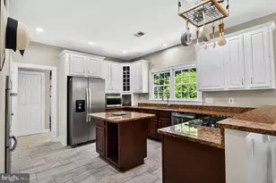 8103 Haddington Ct, Fairfax Station, VA 22039 - Photo 23