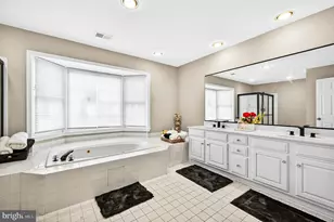 8103 Haddington Ct, Fairfax Station, VA 22039 - Photo 43