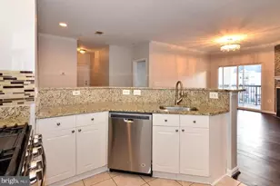 11317 Aristotle Dr, Fairfax, VA 22030 - Photo 3