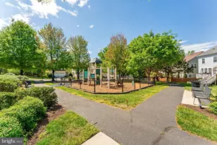 9805 Amsterdam St, Lorton, VA 22079 - Photo 59