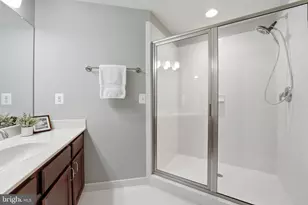 9805 Amsterdam St, Lorton, VA 22079 - Photo 49