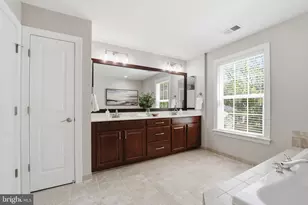 9805 Amsterdam St, Lorton, VA 22079 - Photo 27
