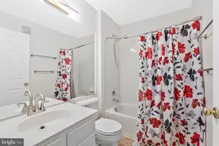 12729 Fair Crest Ct, Fairfax, VA 22033 - Photo 25
