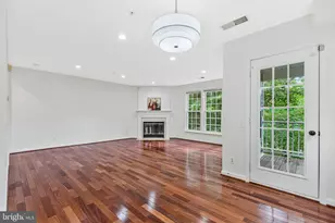 12729 Fair Crest Ct, Fairfax, VA 22033 - Photo 3