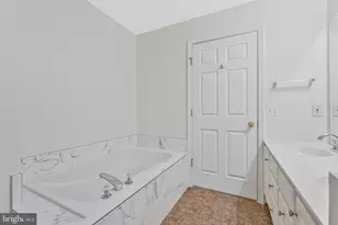 12729 Fair Crest Ct, Fairfax, VA 22033 - Photo 21