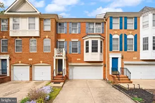 12922 Starters Ln, Fairfax, VA 22033 - Photo 3