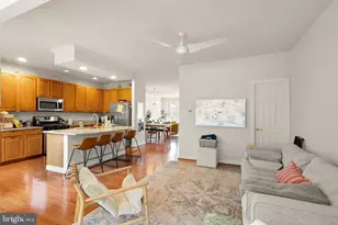 12922 Starters Ln, Fairfax, VA 22033 - Photo 13
