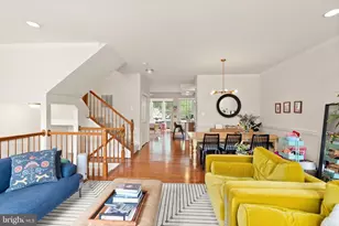 12922 Starters Ln, Fairfax, VA 22033 - Photo 5