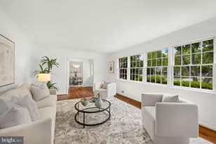 2501 Duxbury Pl, Alexandria, VA 22308 - Photo 5