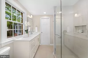 2501 Duxbury Pl, Alexandria, VA 22308 - Photo 11