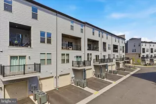 13600 Innovation Station Loop, Herndon, VA 20171 - Photo 31
