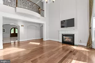 9889 Oxcrest Dr, Fairfax Station, VA 22039 - Photo 17