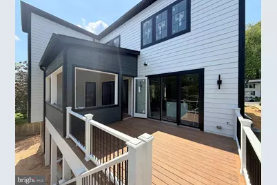 1110 Hillcrest Drive SW, Vienna, VA 22180 - Photo 5