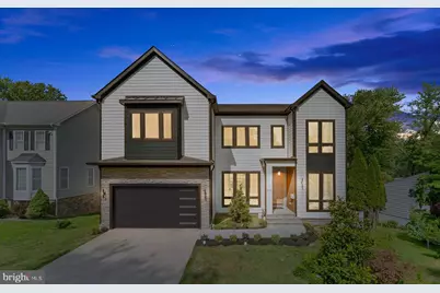 1110 Hillcrest Drive SW, Vienna, VA 22180 - Photo 1