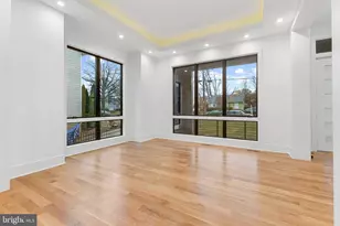 1835 Pimmit Dr, Falls Church, VA 22043 - Photo 31