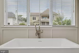 8904 Higdon Dr, Vienna, VA 22182 - Photo 29