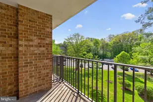 2300 Pimmit Dr, Falls Church, VA 22043 - Photo 15