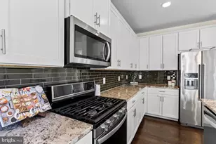 13385 Launders St, Herndon, VA 20171 - Photo 13