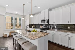 13385 Launders St, Herndon, VA 20171 - Photo 15