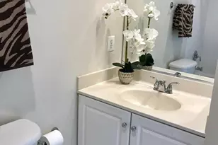 8904 Ashgrove House Ln, Vienna, VA 22182 - Photo 9