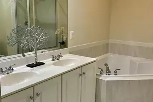 8904 Ashgrove House Ln, Vienna, VA 22182 - Photo 7