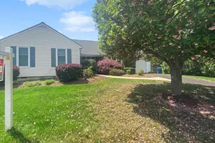 13905 Deviar Dr, Centreville, VA 20120 - Photo 43