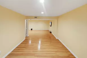13905 Deviar Dr, Centreville, VA 20120 - Photo 39