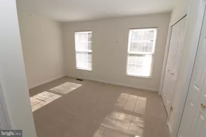 6385 Michael Robert Drive, Springfield, VA 22150 - Photo 9