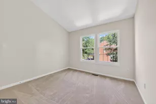 1409 Park Garden Ln, Reston, VA 20194 - Photo 25
