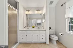 1409 Park Garden Ln, Reston, VA 20194 - Photo 23