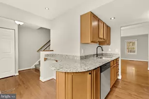 5039 Head Ct, Fairfax, VA 22032 - Photo 9