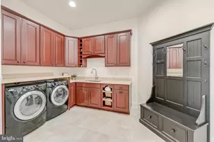9113 Dara Ln, Great Falls, VA 22066 - Photo 29