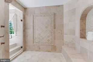 9113 Dara Ln, Great Falls, VA 22066 - Photo 37