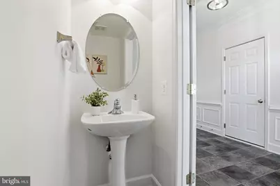2409 Huntington Park Drive, Alexandria, VA 22303 - Photo 5