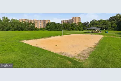 2409 Huntington Park Drive, Alexandria, VA 22303 - Photo 33