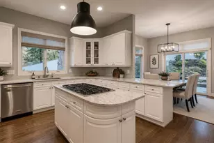 3242 Valley Ln, Falls Church, VA 22044 - Photo 5