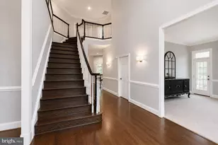 3242 Valley Ln, Falls Church, VA 22044 - Photo 3