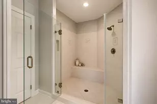 3242 Valley Ln, Falls Church, VA 22044 - Photo 23
