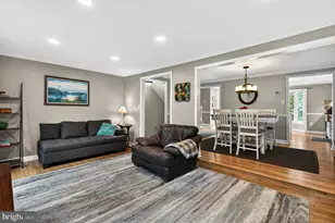 10111 Chestnut Wood Ln, Burke, VA 22015 - Photo 13