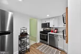 1533 Northgate Square, Reston, VA 20190 - Photo 3