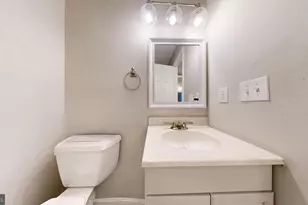 5105 Kenside Ct, Annandale, VA 22003 - Photo 23