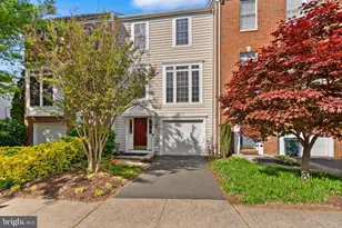 4127 Fairfax Center Creek Dr, Fairfax, VA 22030 - Photo 3