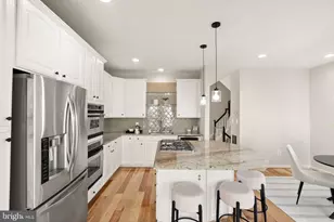 4127 Fairfax Center Creek Dr, Fairfax, VA 22030 - Photo 21