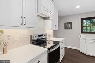 13804 Stonefield Dr, Clifton, VA 20124 - Photo 9