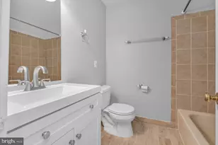 9834 Sweet Mint, Vienna, VA 22181 - Photo 17