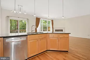 12489 Lucas Dr, Fairfax, VA 22033 - Photo 11