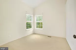 12489 Lucas Dr, Fairfax, VA 22033 - Photo 29
